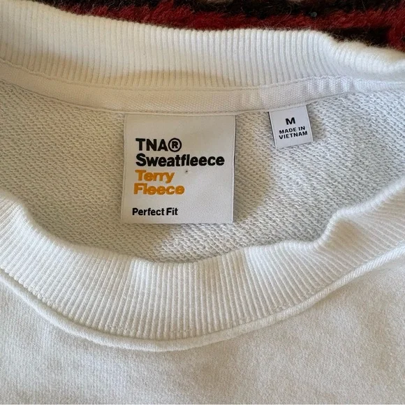 TNA Women's White cropped Crewneck Sweatshirt size medium - Picture 3 of 6